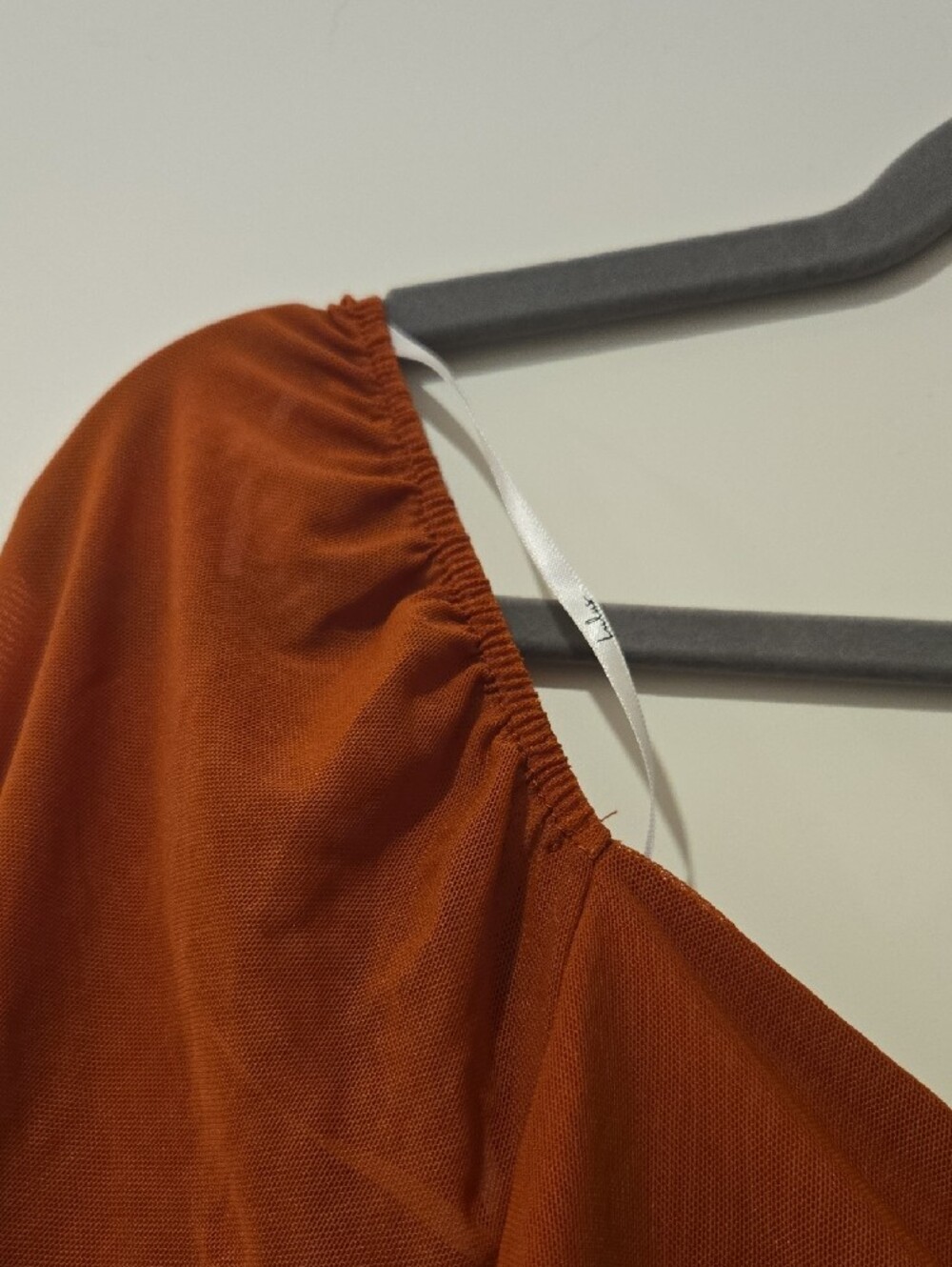 Lulu's Rust Drawstring Ruched Long-Sleeve Crop - Picture 2 of 7